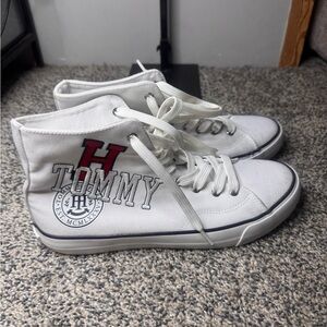 Tommy Hilfiger White Canvas High-Top Sneakers with Navy Stitching